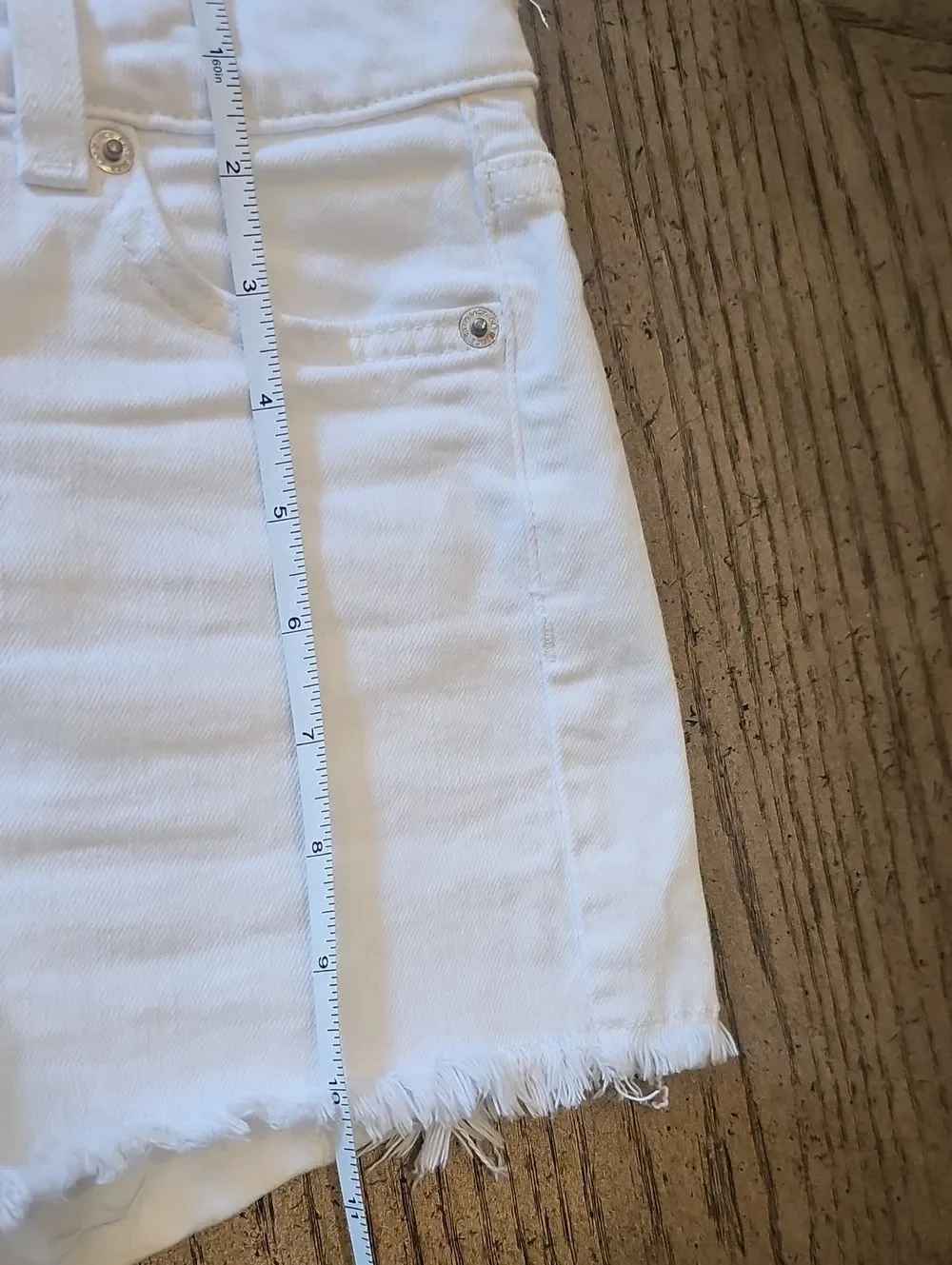 White Frayed Hem Denim Shorts Size L 10/12 NEW CONDITION